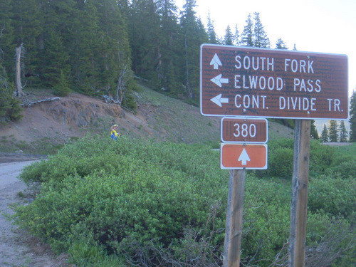 Elwood Pass: Dennis' watch altimeter indicates 11,800'.